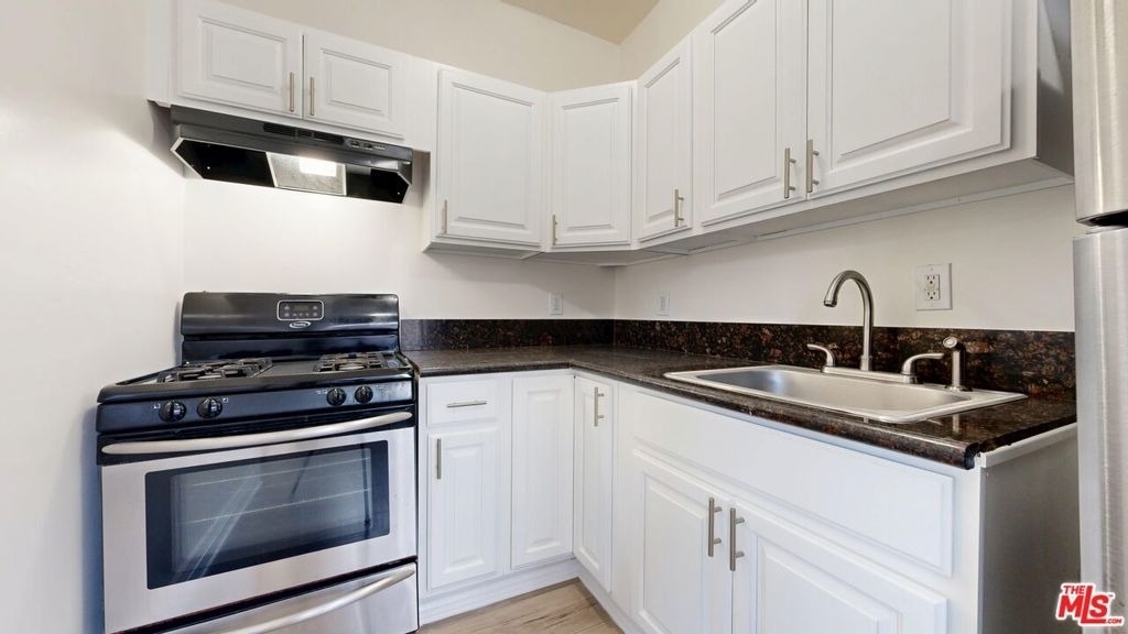 738 New Hampshire Avenue - Photo 10