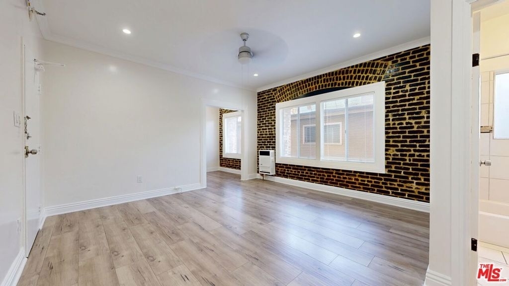 738 New Hampshire Avenue - Photo 0