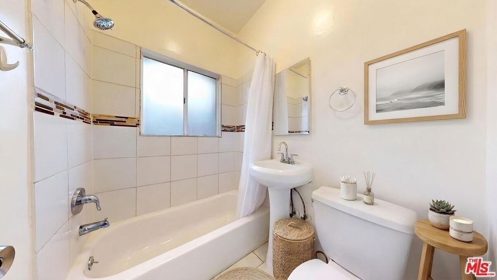 738 New Hampshire Avenue - Photo 4