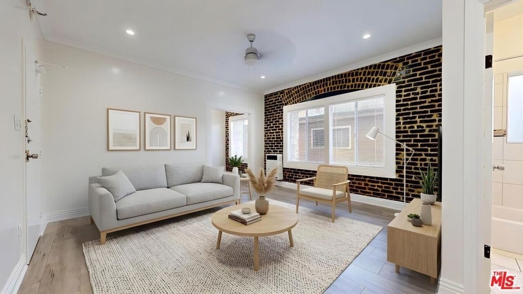 738 New Hampshire Avenue - Photo 1