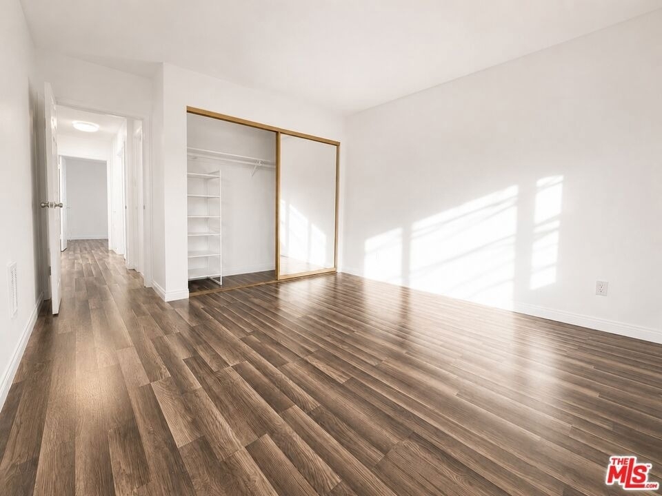 12014 Kling Street - Photo 3