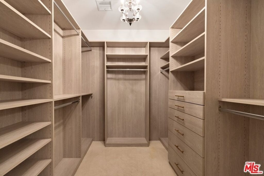 1472 N Kings Road - Photo 10