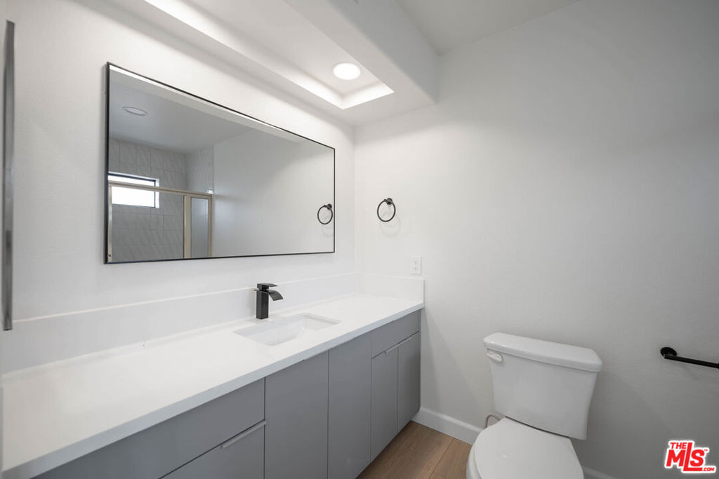 5327 Lexington Avenue - Photo 11