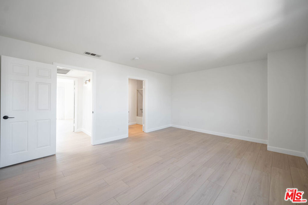 5327 Lexington Avenue - Photo 18