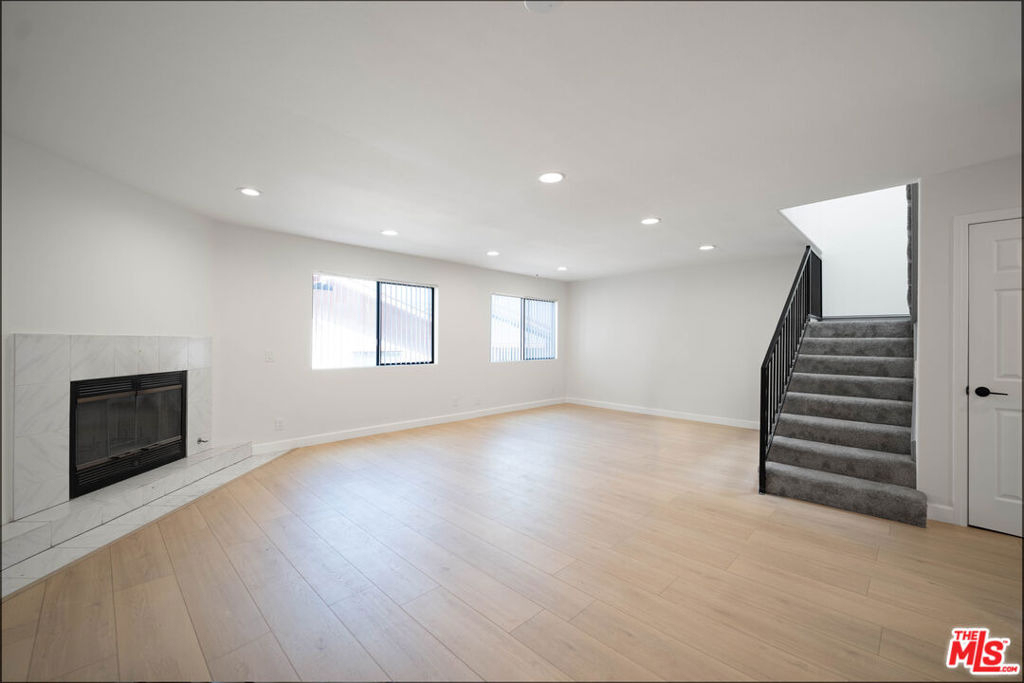 5327 Lexington Avenue - Photo 8