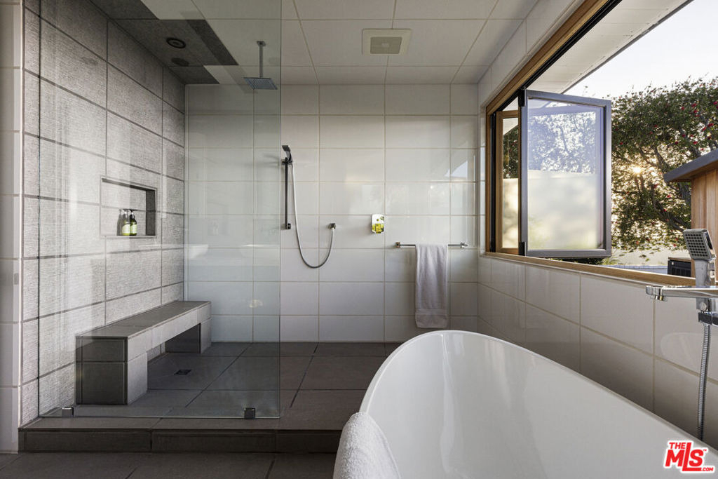 2715 Edwin Place - Photo 26