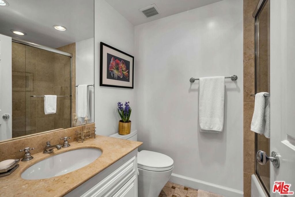 11745 Montana Avenue - Photo 15