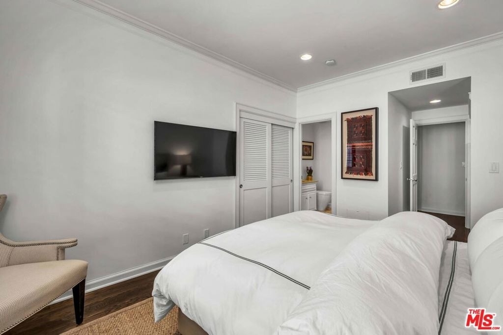 11745 Montana Avenue - Photo 14