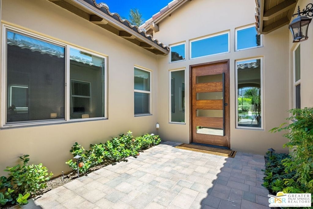 50540 Breva Street - Photo 3