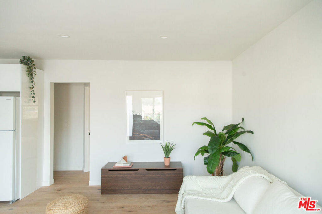 3363 N Andrita Street - Photo 6