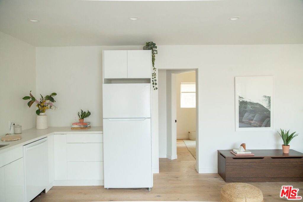 3363 N Andrita Street - Photo 7