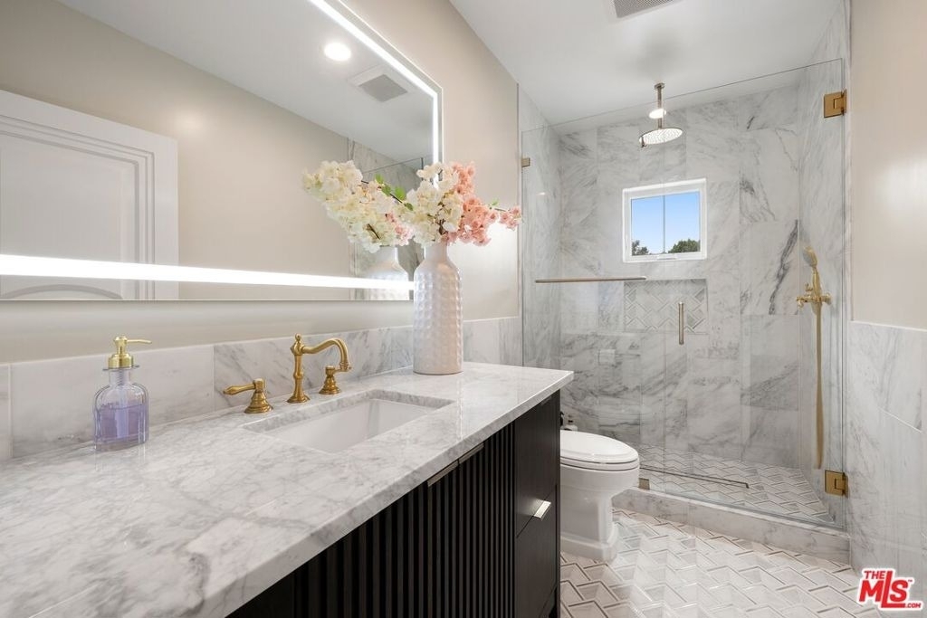 2161 Georgina Avenue - Photo 14