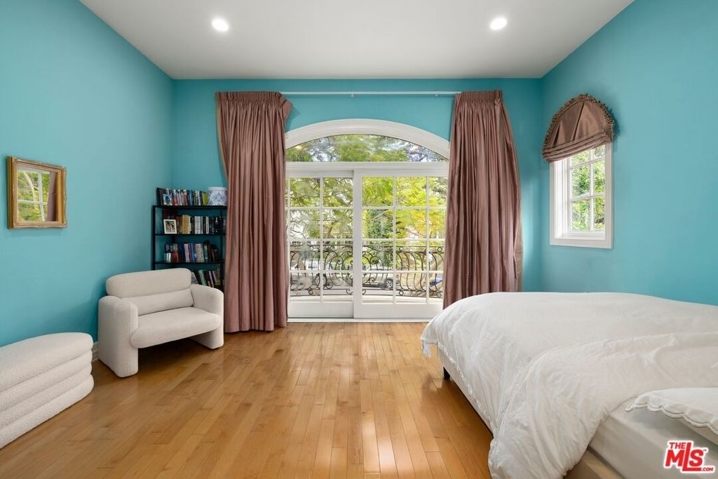 2161 Georgina Avenue - Photo 13