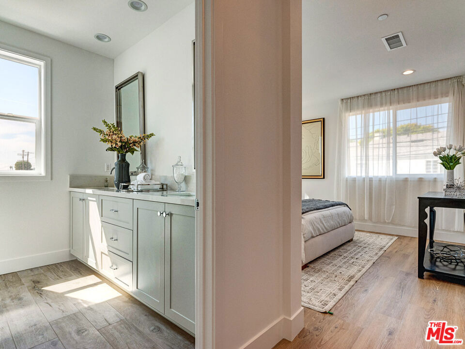 1625 S Wooster Street - Photo 13