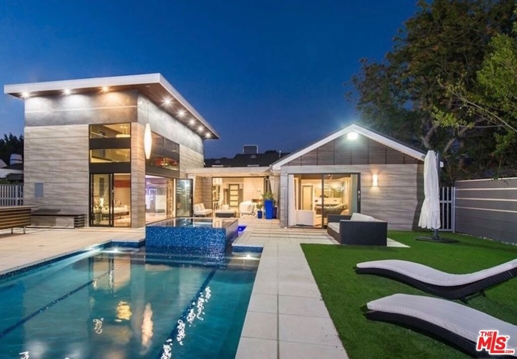 12318 W Sunset Boulevard - Photo 3
