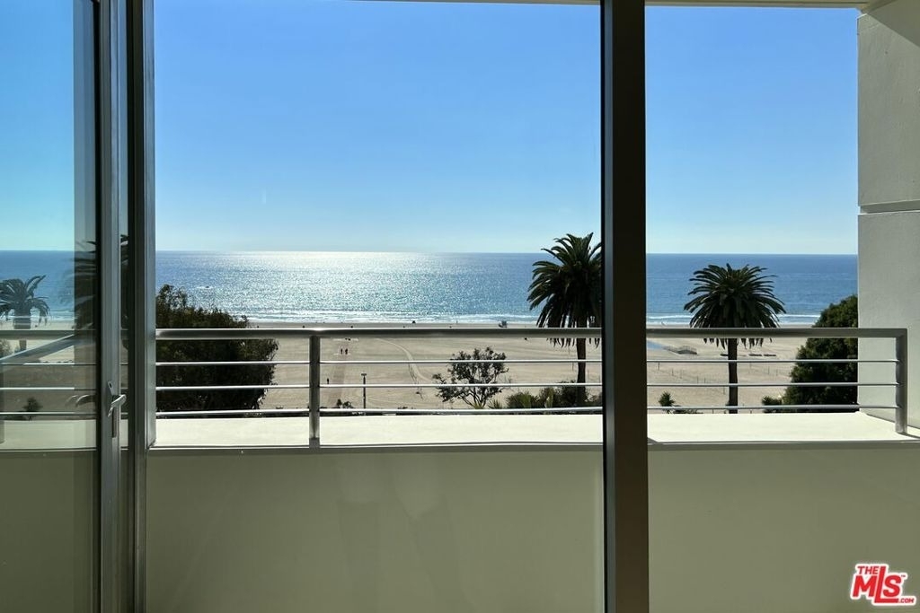 1221 W Ocean Avenue - Photo 7