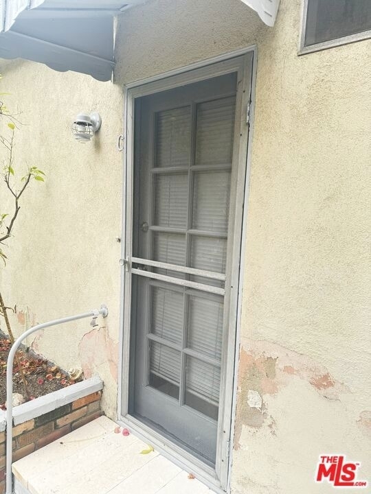220 N Louise Street - Photo 1