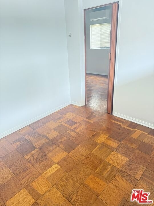 220 N Louise Street - Photo 6