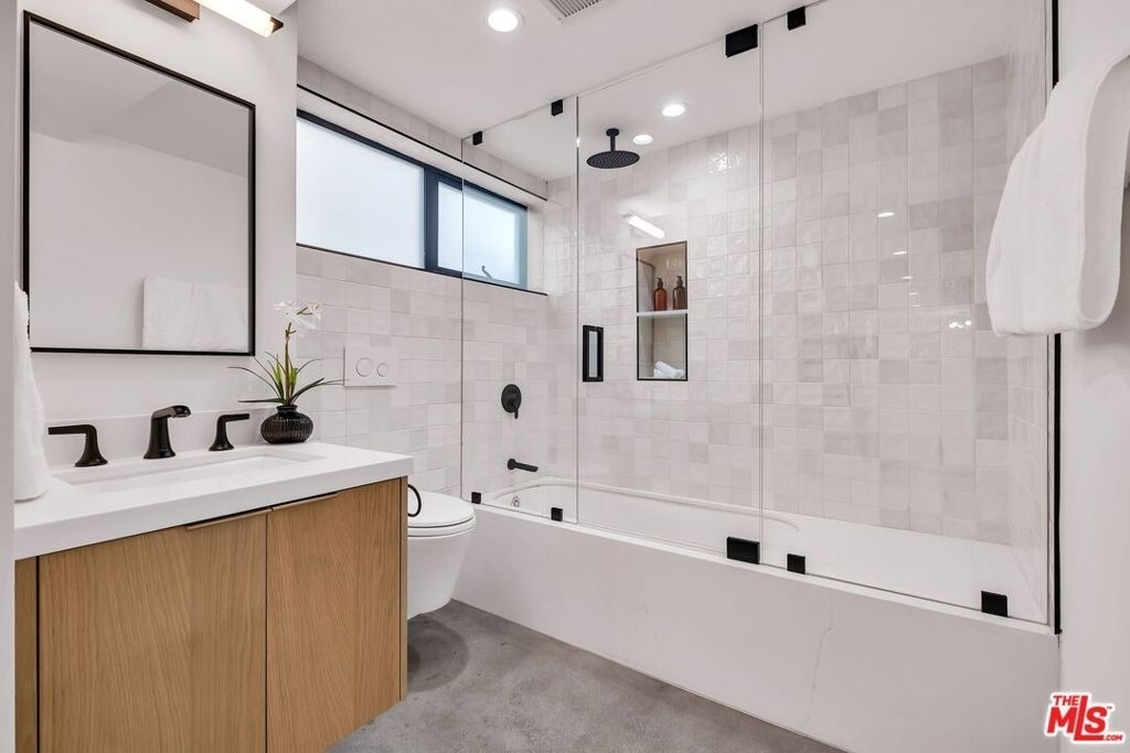 611 Broadway Street - Photo 7