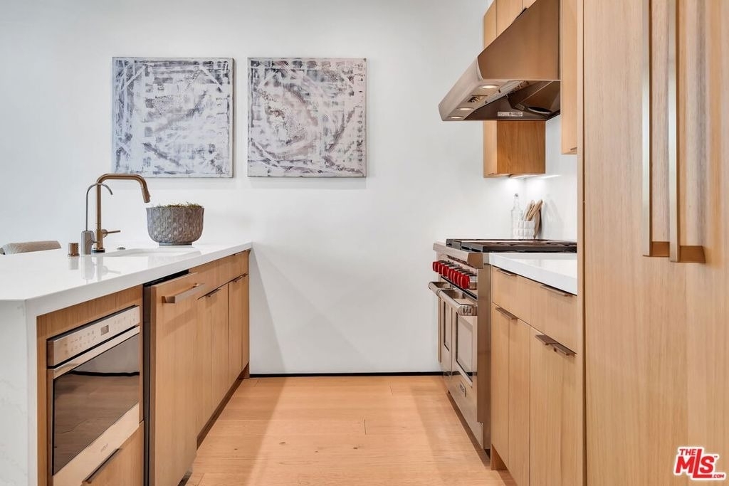 611 Broadway Street - Photo 19