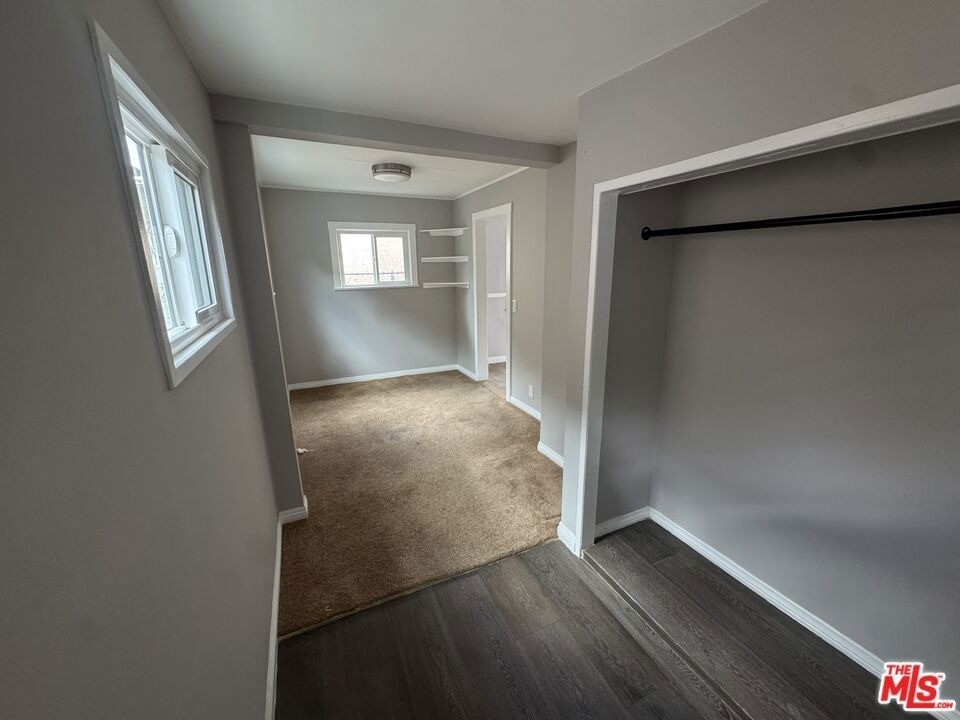 6111 Greenwood Avenue - Photo 8