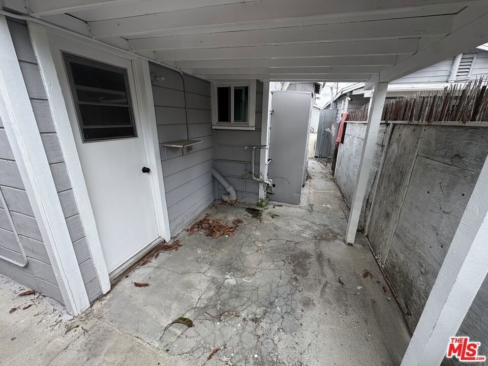 6111 Greenwood Avenue - Photo 9