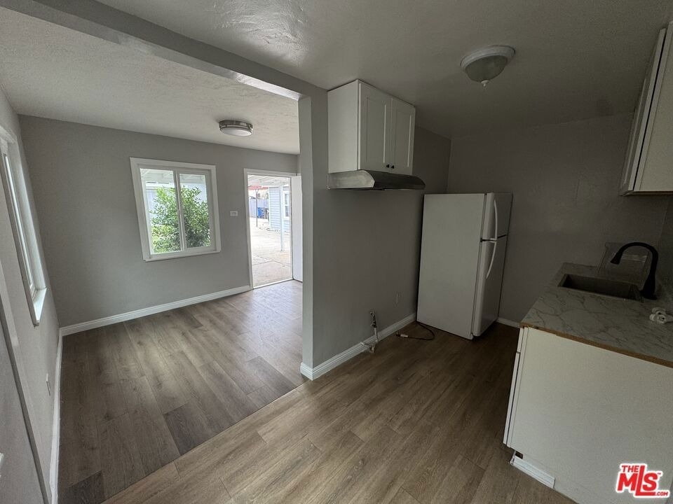 6111 Greenwood Avenue - Photo 6