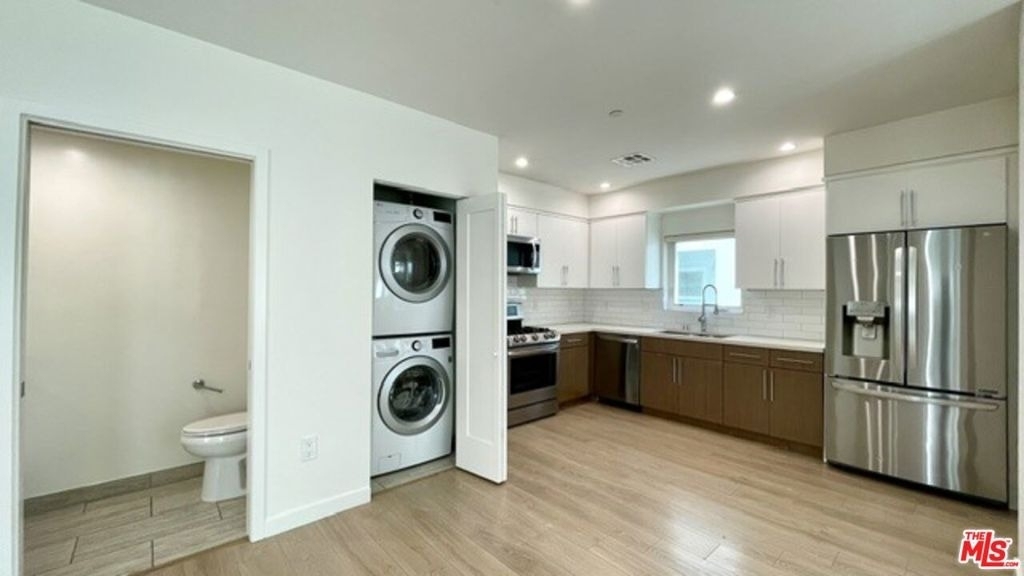 5222 Satsuma Avenue - Photo 9