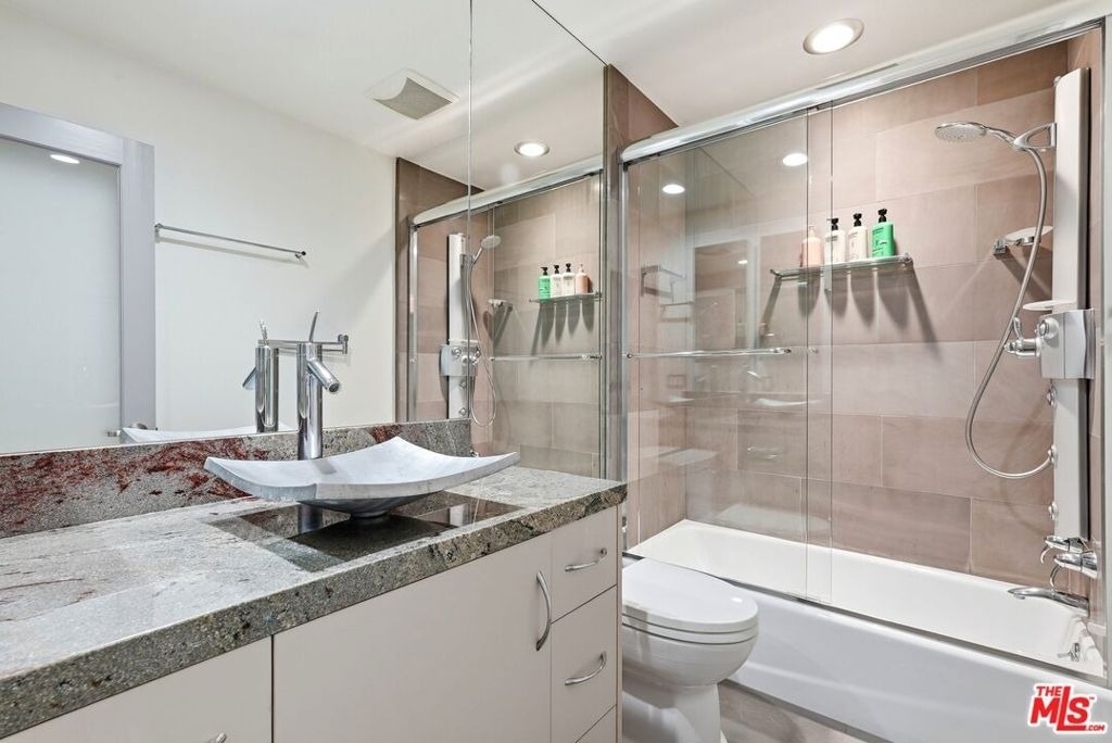 1033 Carol Drive - Photo 15