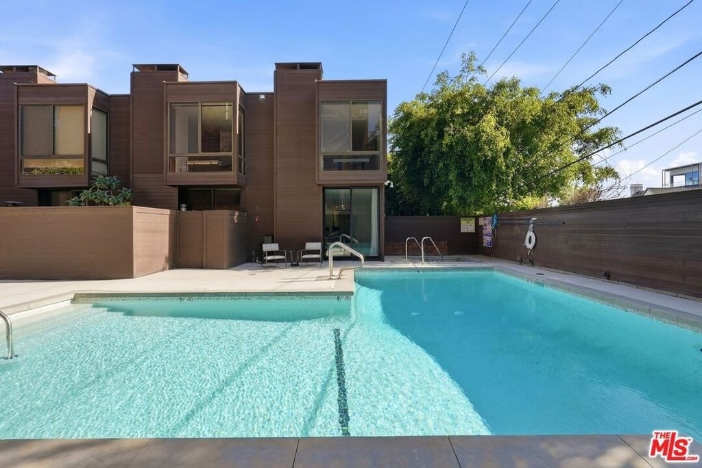 1033 Carol Drive - Photo 20