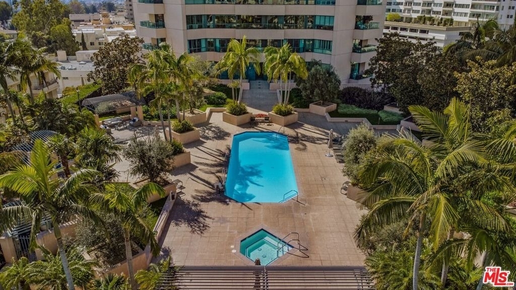 10490 Wilshire Boulevard - Photo 12