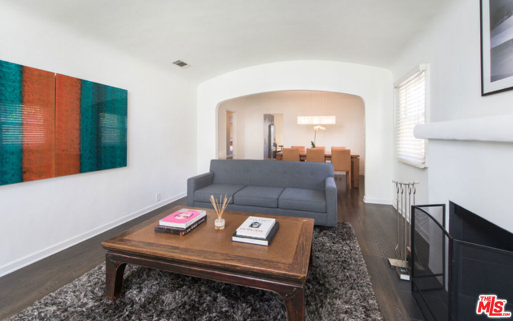 8842 Dorrington Avenue - Photo 3