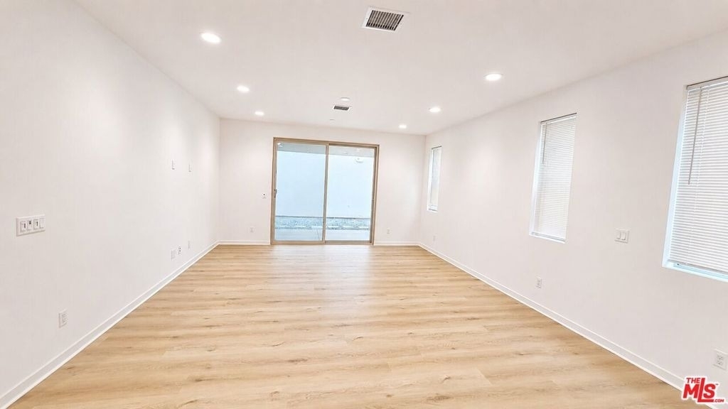 6972 Calla Lily Drive - Photo 3