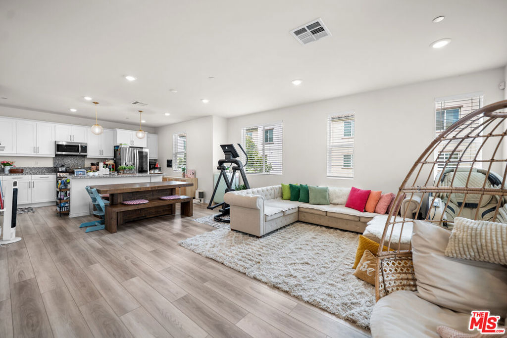 12035 Sproul Street - Photo 5