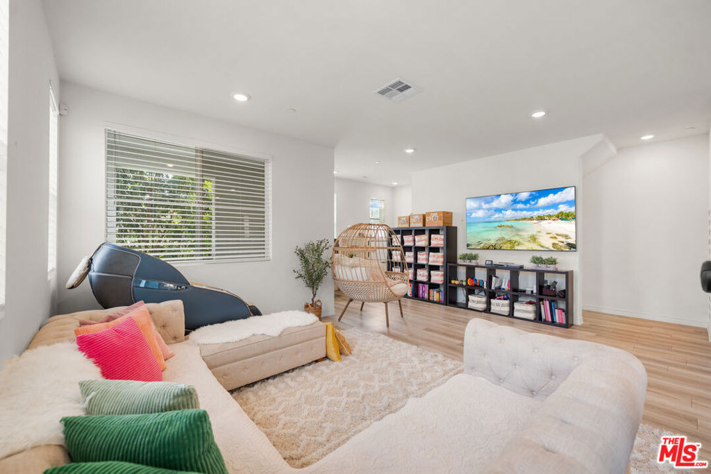 12035 Sproul Street - Photo 6