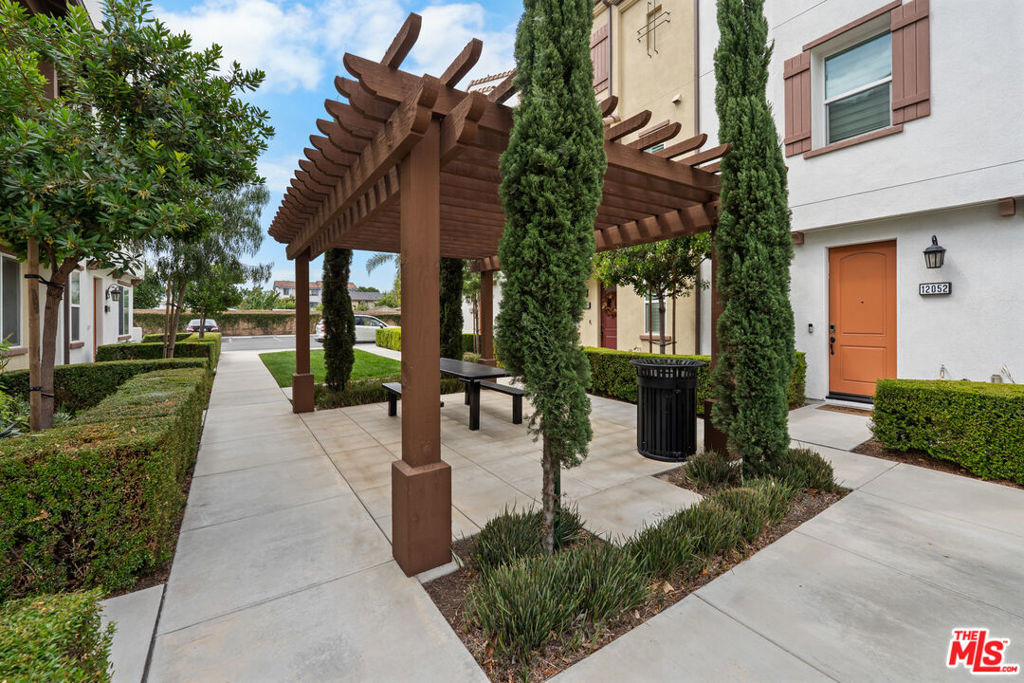 12035 Sproul Street - Photo 2