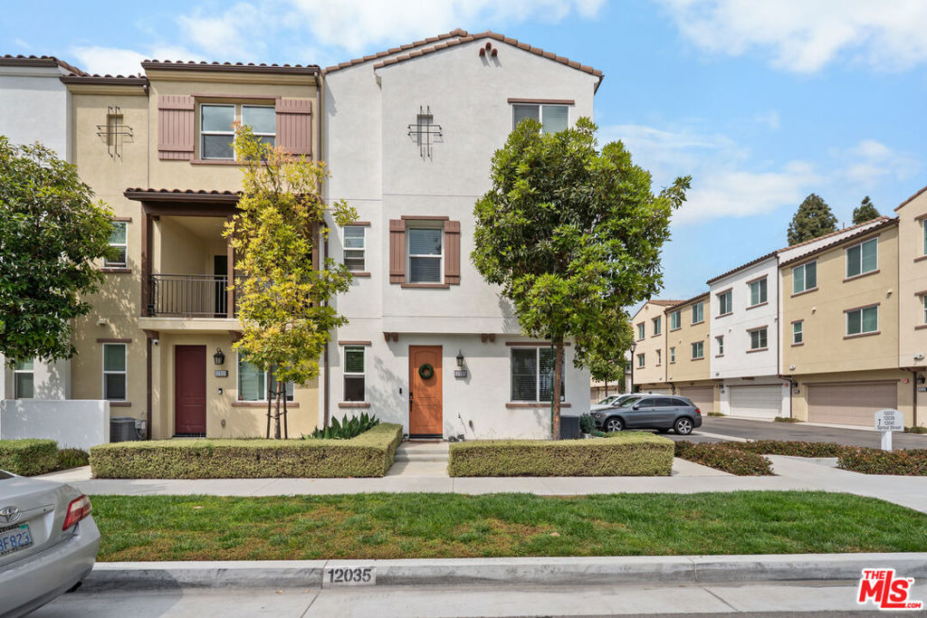 12035 Sproul Street - Photo 0