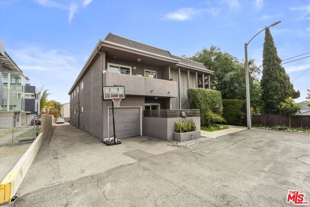 2921 10th Street - Photo 23
