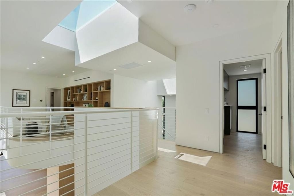 4939 Petit Avenue - Photo 18