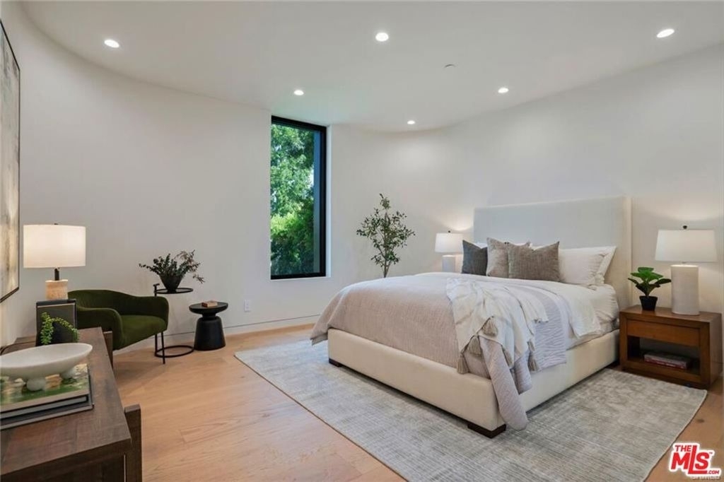 4939 Petit Avenue - Photo 39