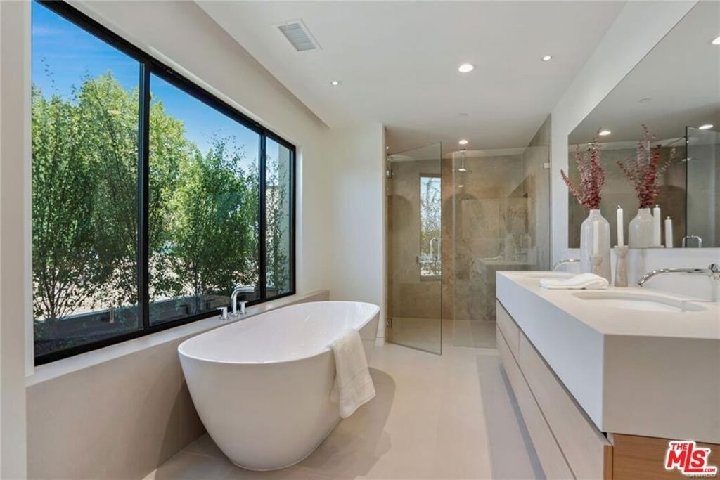 4939 Petit Avenue - Photo 28