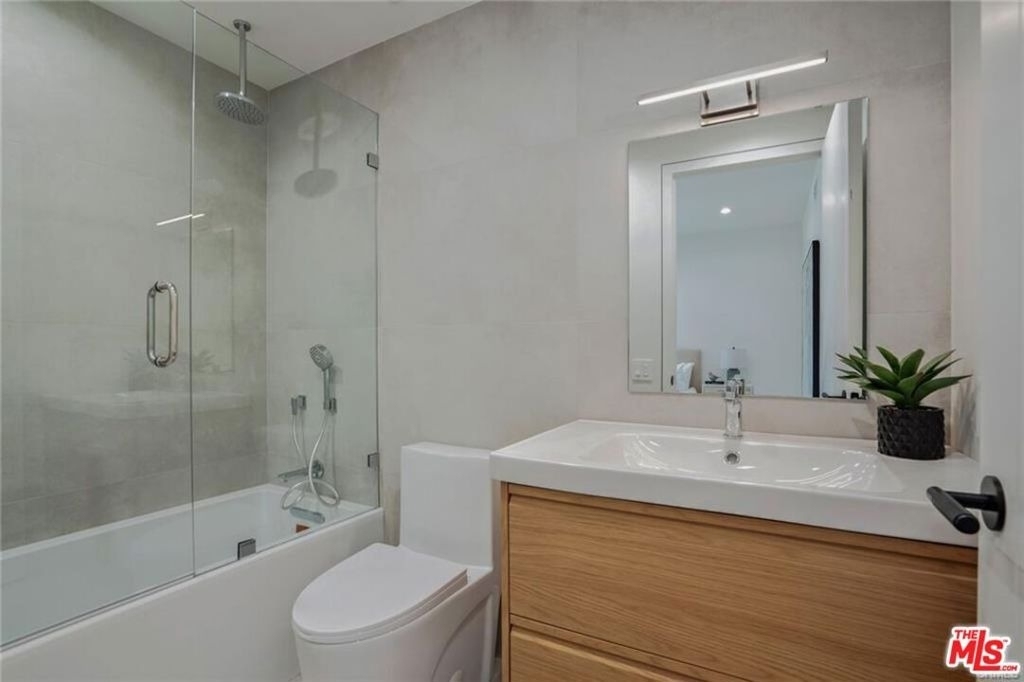 4939 Petit Avenue - Photo 35