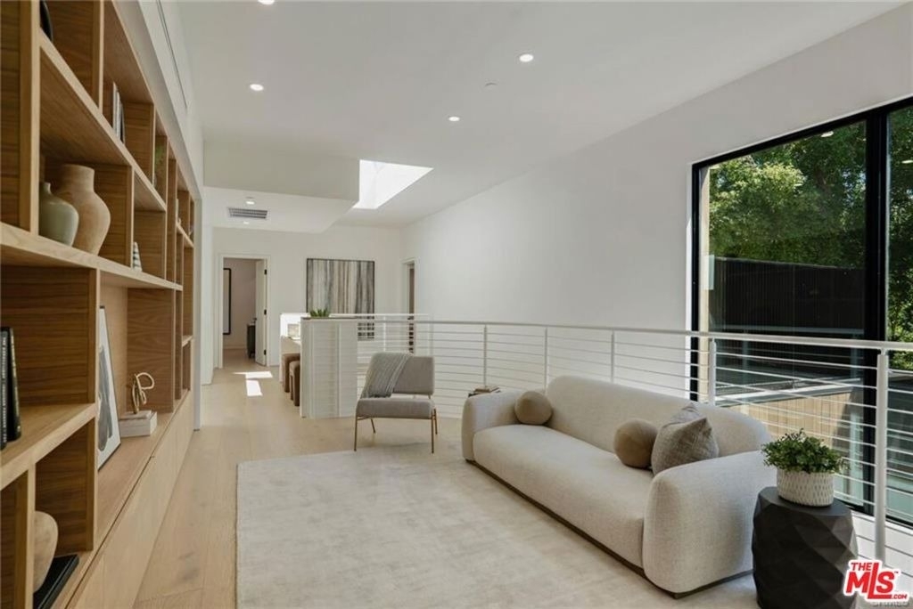 4939 Petit Avenue - Photo 20