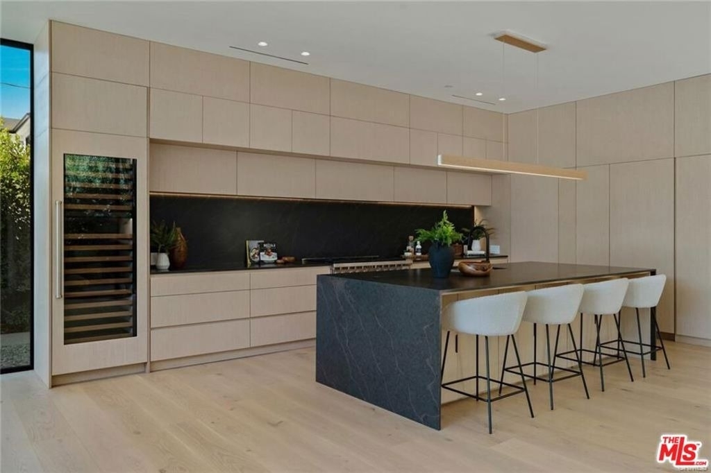 4939 Petit Avenue - Photo 12