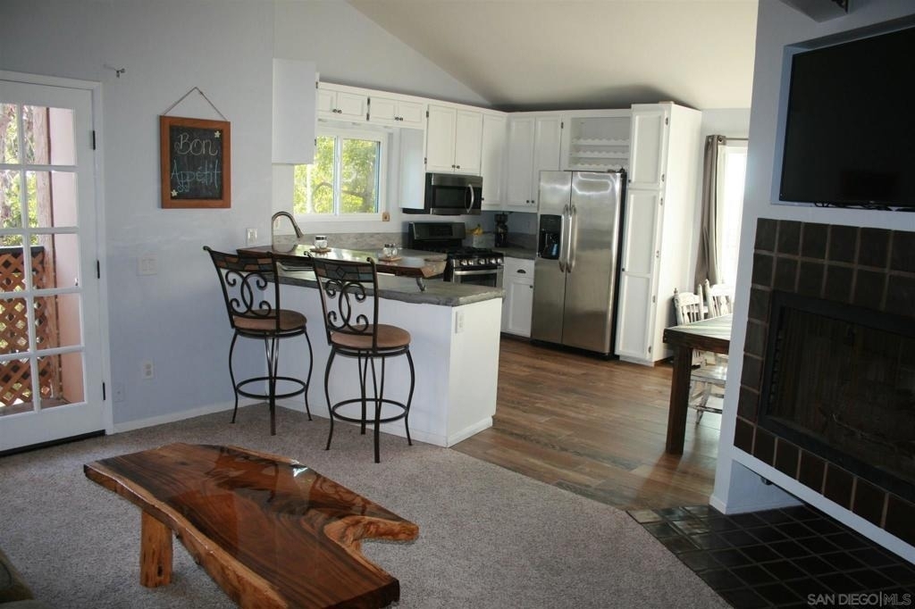 5777 Gaines St - Photo 0