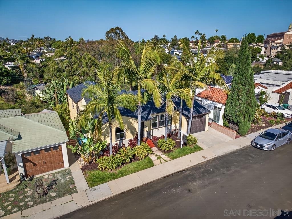 5438 Gilbert Dr - Photo 2
