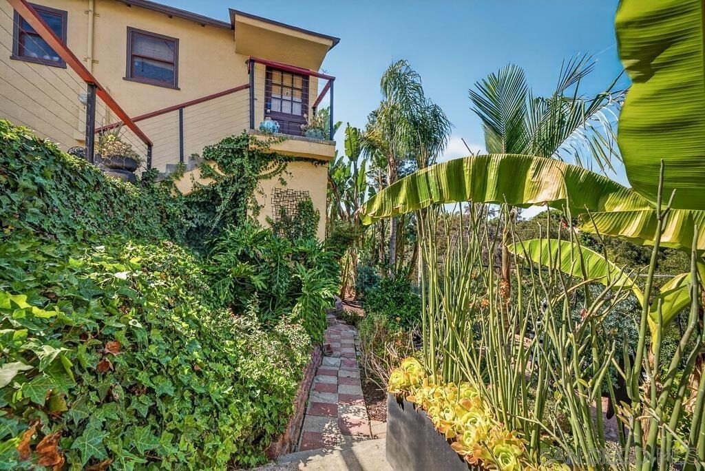 5438 Gilbert Dr - Photo 46