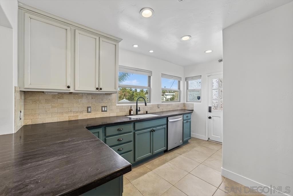 5438 Gilbert Dr - Photo 18