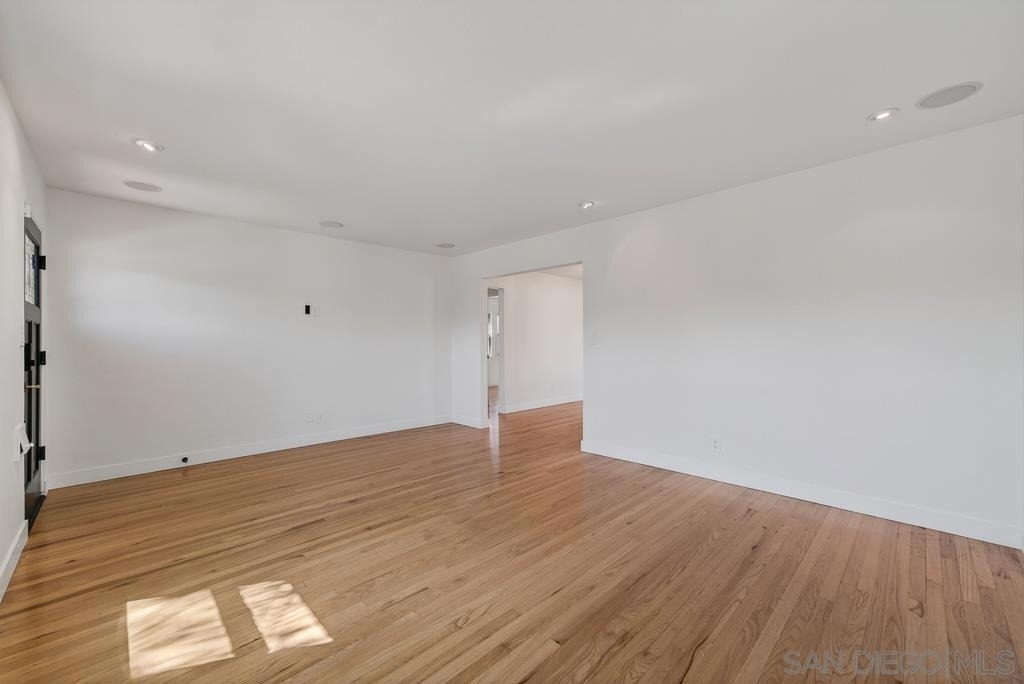 5438 Gilbert Dr - Photo 13