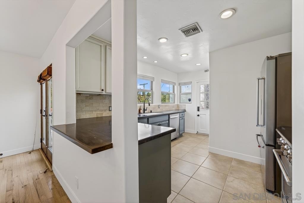 5438 Gilbert Dr - Photo 17